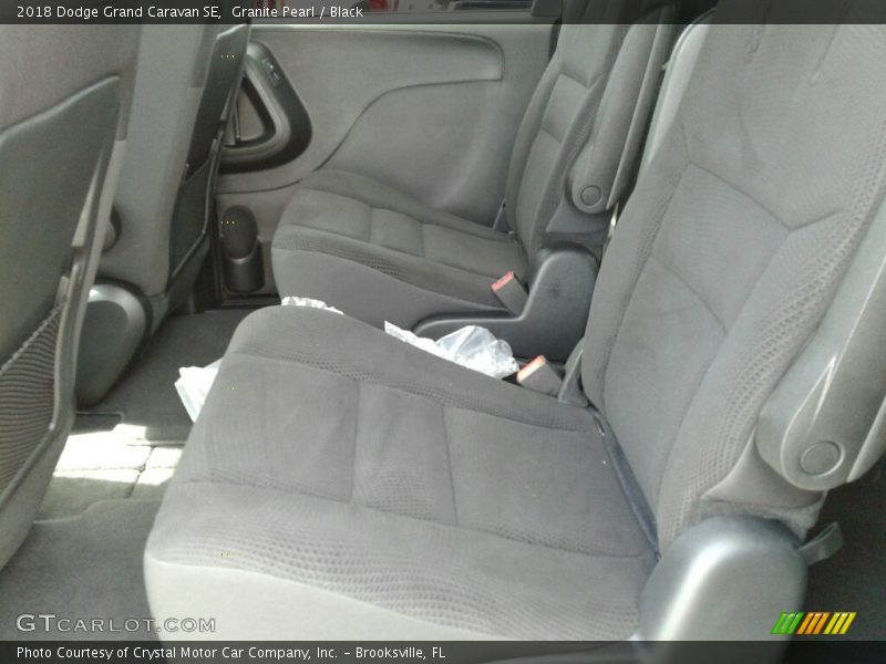 Granite Pearl / Black 2018 Dodge Grand Caravan SE