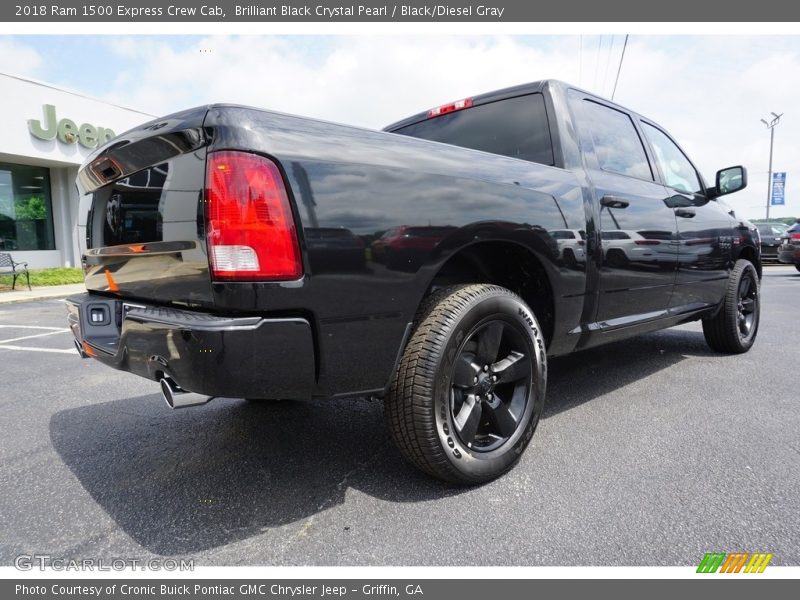 Brilliant Black Crystal Pearl / Black/Diesel Gray 2018 Ram 1500 Express Crew Cab