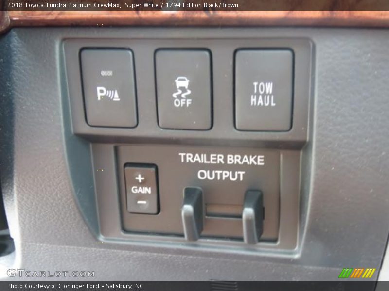 Controls of 2018 Tundra Platinum CrewMax