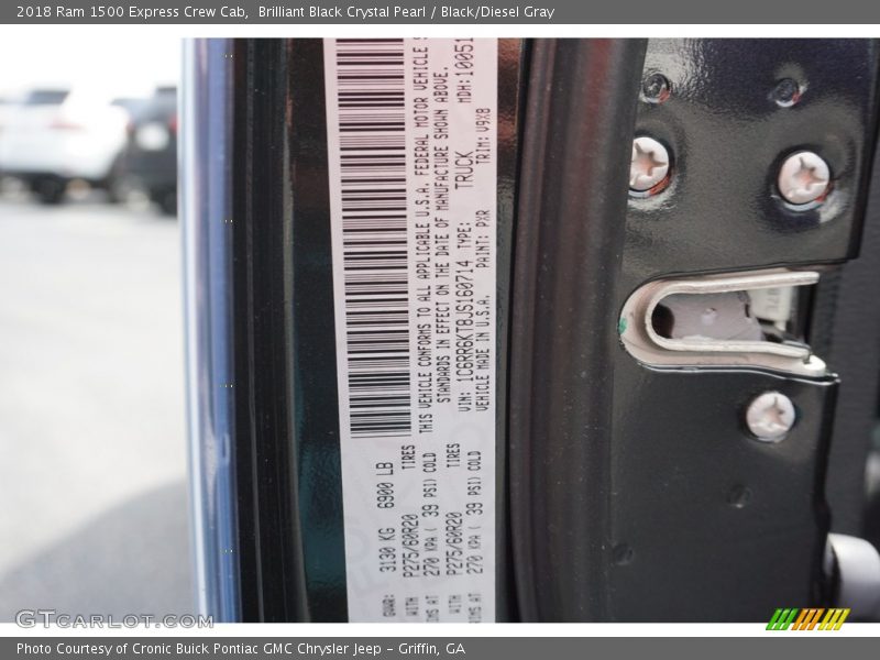 Brilliant Black Crystal Pearl / Black/Diesel Gray 2018 Ram 1500 Express Crew Cab