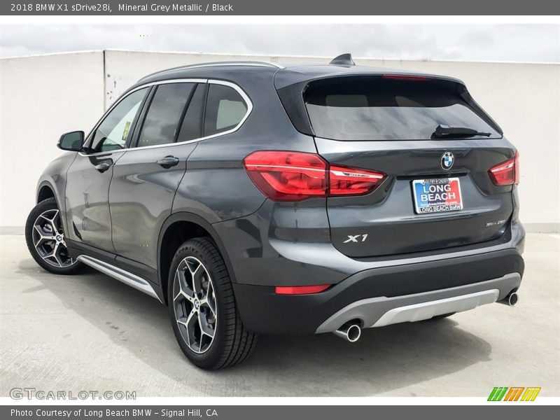 Mineral Grey Metallic / Black 2018 BMW X1 sDrive28i