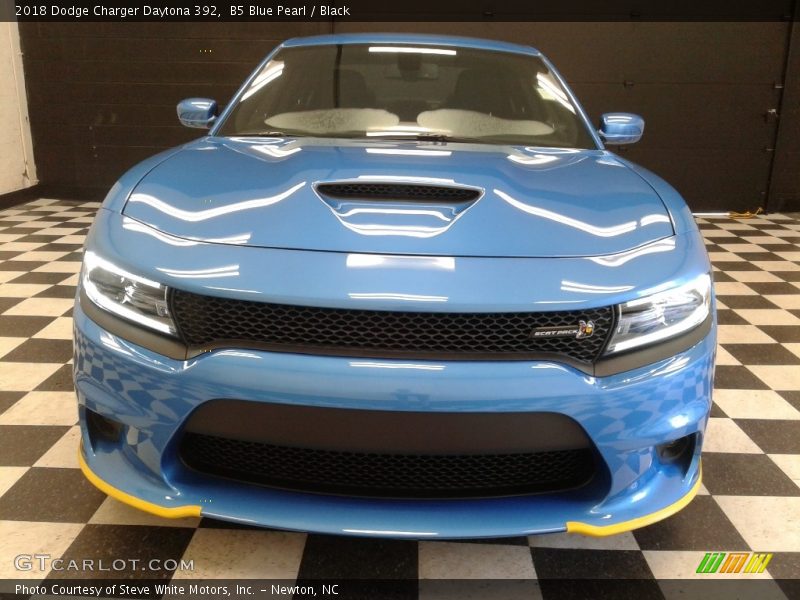 B5 Blue Pearl / Black 2018 Dodge Charger Daytona 392