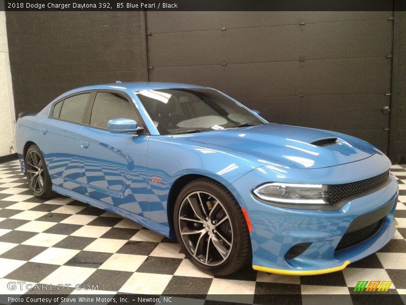 B5 Blue Pearl / Black 2018 Dodge Charger Daytona 392
