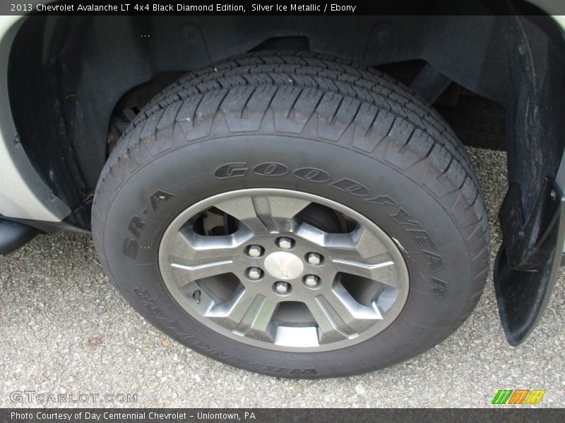 Silver Ice Metallic / Ebony 2013 Chevrolet Avalanche LT 4x4 Black Diamond Edition