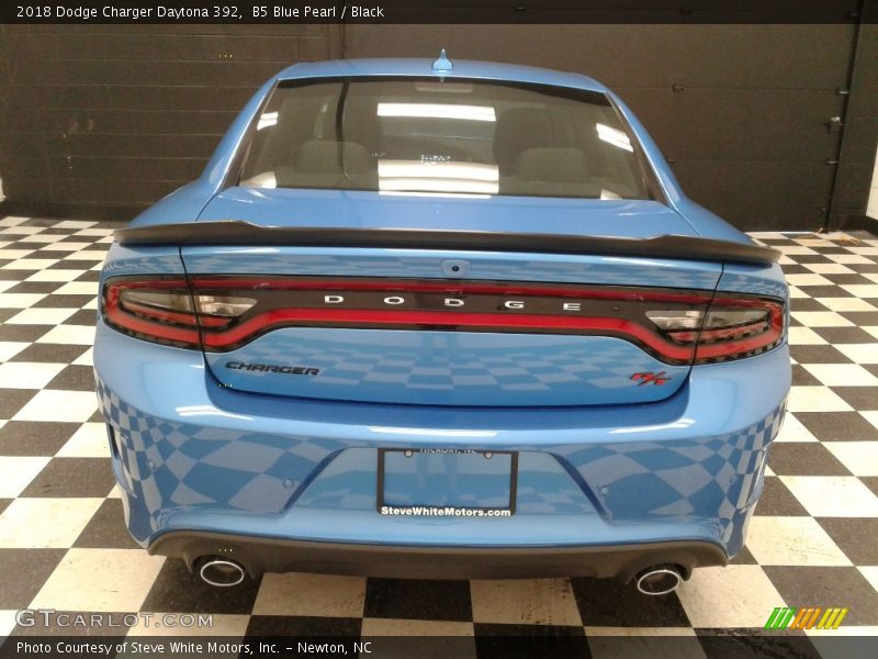B5 Blue Pearl / Black 2018 Dodge Charger Daytona 392