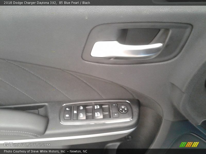 B5 Blue Pearl / Black 2018 Dodge Charger Daytona 392