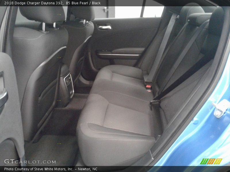 B5 Blue Pearl / Black 2018 Dodge Charger Daytona 392