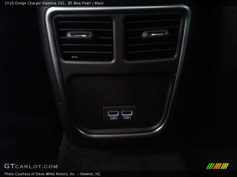 B5 Blue Pearl / Black 2018 Dodge Charger Daytona 392