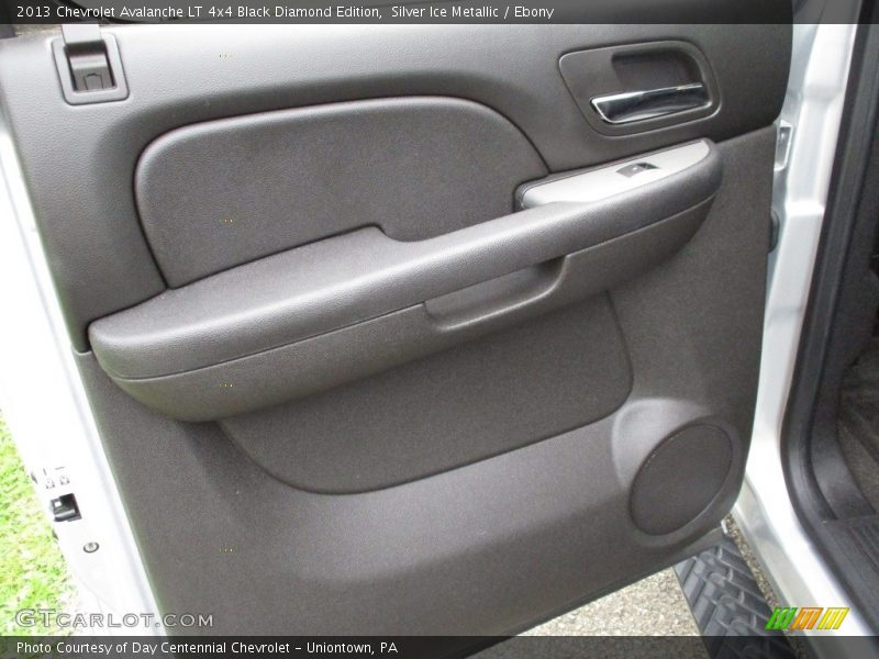 Silver Ice Metallic / Ebony 2013 Chevrolet Avalanche LT 4x4 Black Diamond Edition