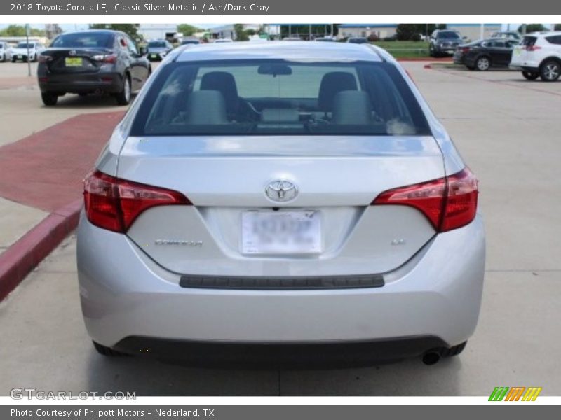 Classic Silver Metallic / Ash/Dark Gray 2018 Toyota Corolla LE