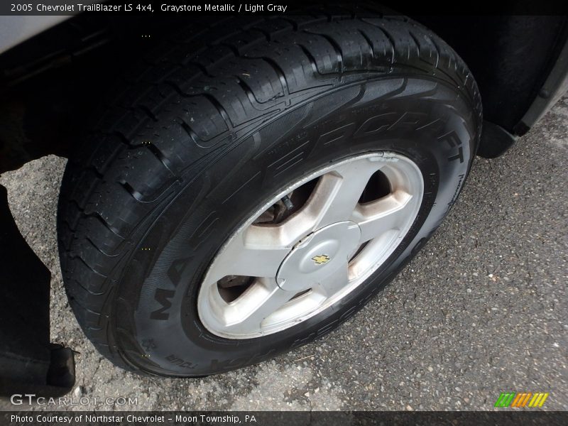 Graystone Metallic / Light Gray 2005 Chevrolet TrailBlazer LS 4x4