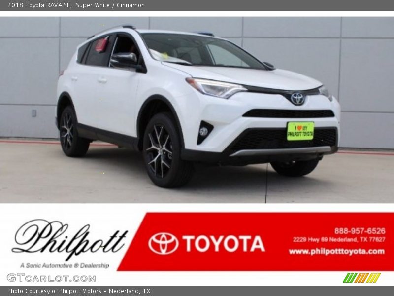 Super White / Cinnamon 2018 Toyota RAV4 SE