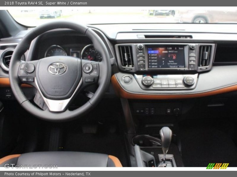Super White / Cinnamon 2018 Toyota RAV4 SE