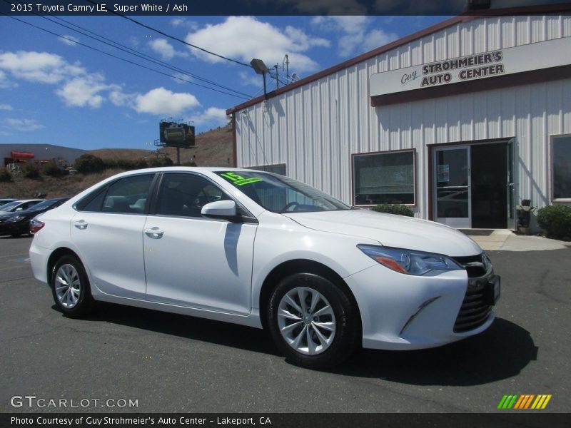 Super White / Ash 2015 Toyota Camry LE