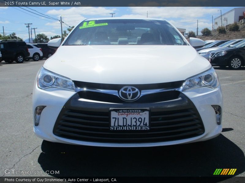 Super White / Ash 2015 Toyota Camry LE