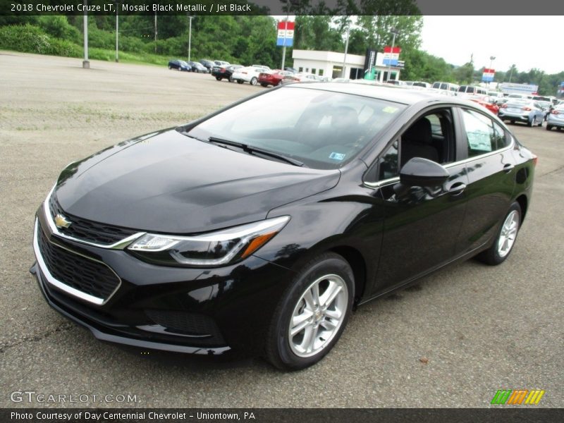 Mosaic Black Metallic / Jet Black 2018 Chevrolet Cruze LT