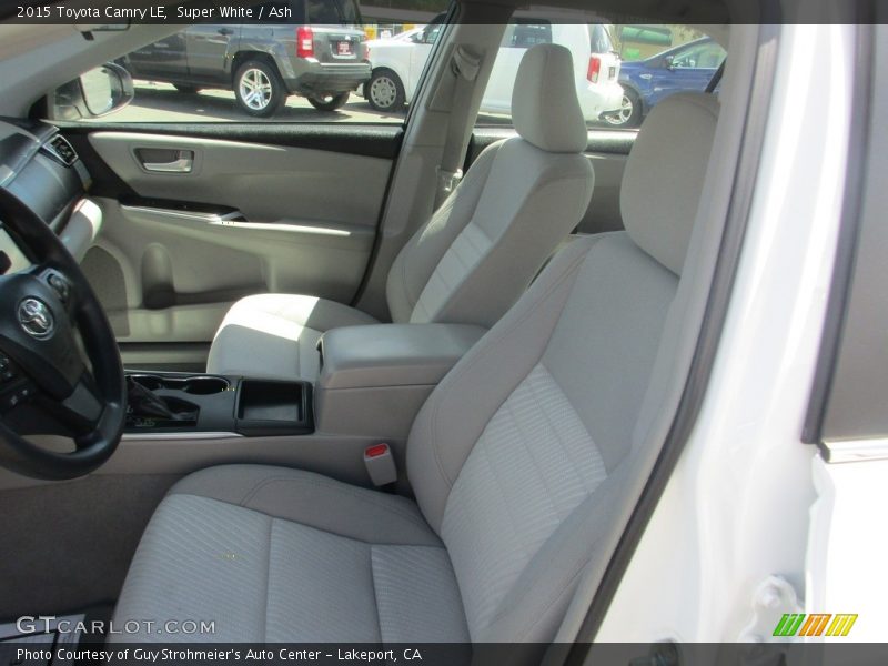 Super White / Ash 2015 Toyota Camry LE