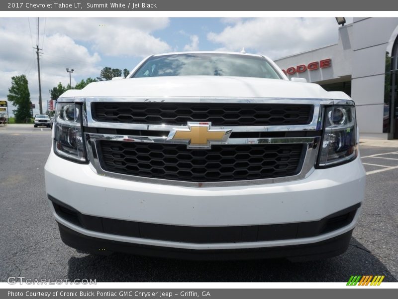 Summit White / Jet Black 2017 Chevrolet Tahoe LT