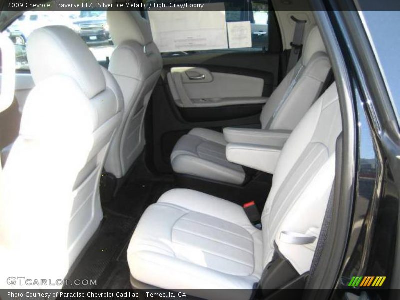 Silver Ice Metallic / Light Gray/Ebony 2009 Chevrolet Traverse LTZ