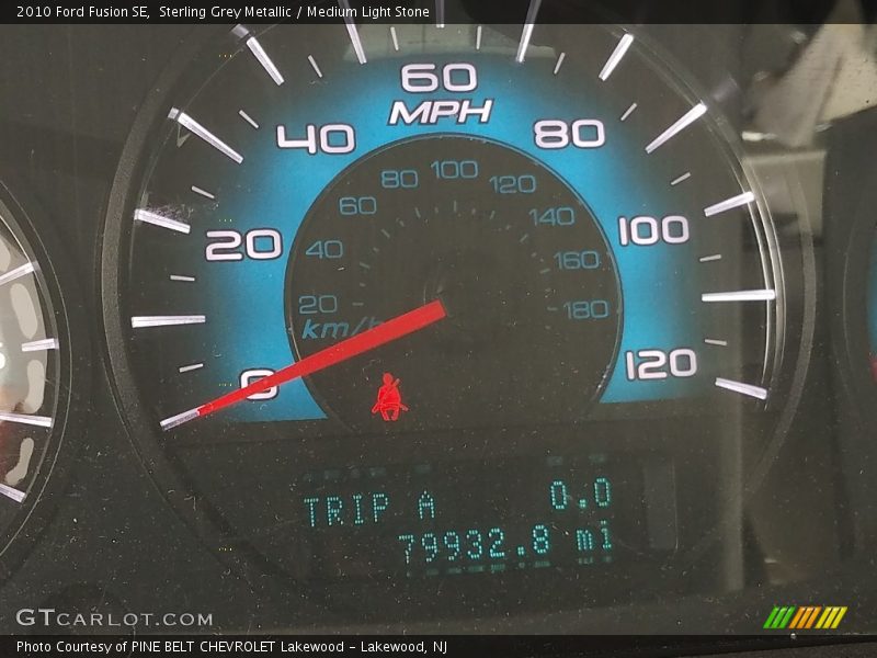 Sterling Grey Metallic / Medium Light Stone 2010 Ford Fusion SE