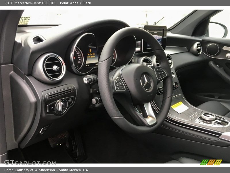 Polar White / Black 2018 Mercedes-Benz GLC 300