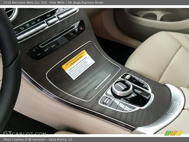 Polar White / Silk Beige/Espresso Brown 2018 Mercedes-Benz GLC 300