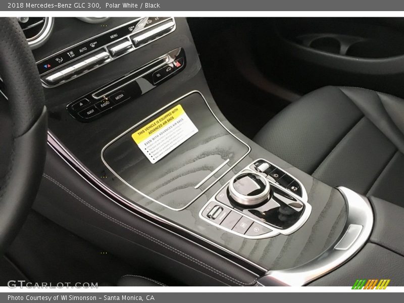 Polar White / Black 2018 Mercedes-Benz GLC 300