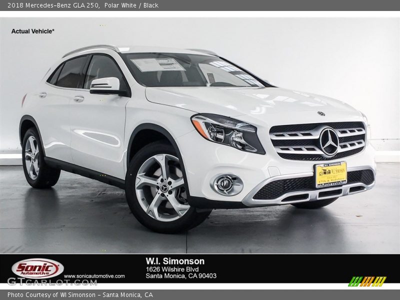 Polar White / Black 2018 Mercedes-Benz GLA 250