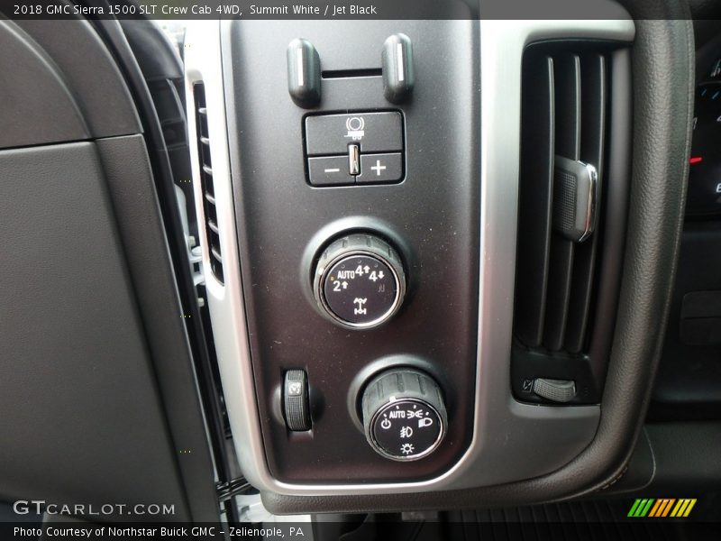 Summit White / Jet Black 2018 GMC Sierra 1500 SLT Crew Cab 4WD