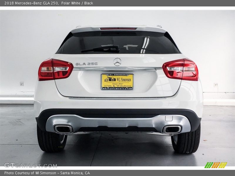 Polar White / Black 2018 Mercedes-Benz GLA 250