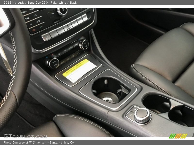 Polar White / Black 2018 Mercedes-Benz GLA 250