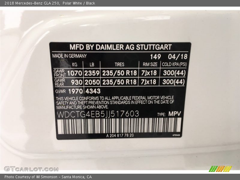 Polar White / Black 2018 Mercedes-Benz GLA 250