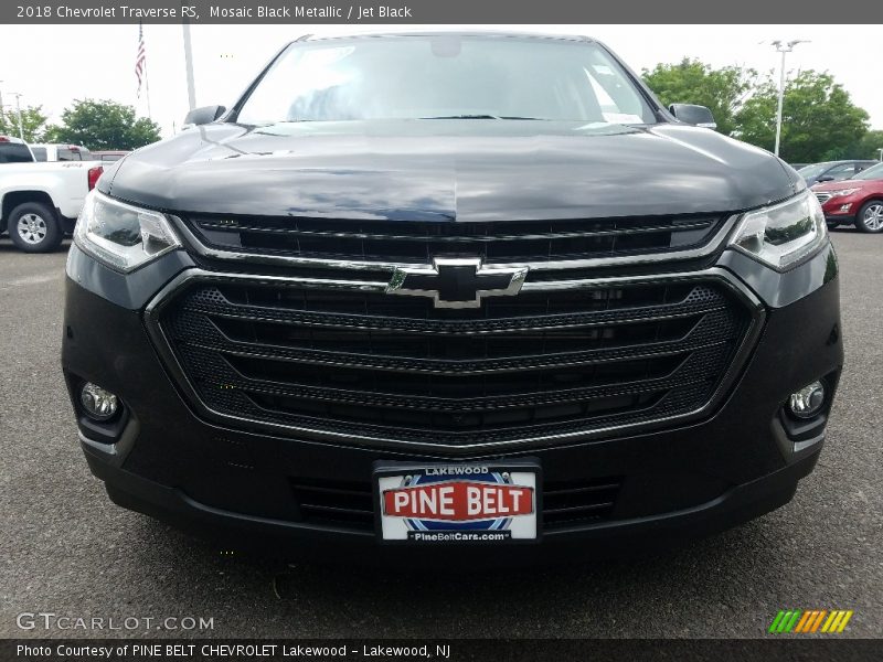 Mosaic Black Metallic / Jet Black 2018 Chevrolet Traverse RS