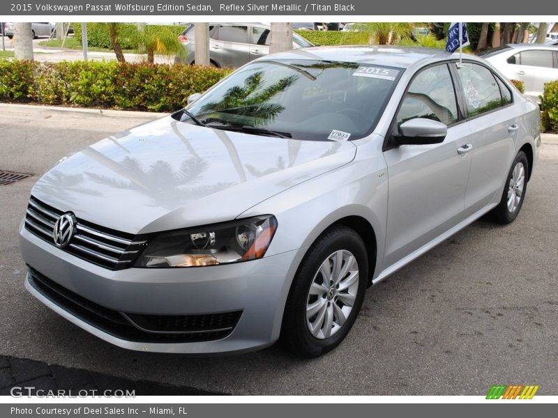 Reflex Silver Metallic / Titan Black 2015 Volkswagen Passat Wolfsburg Edition Sedan