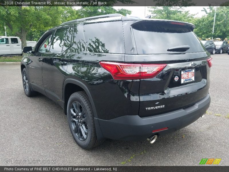 Mosaic Black Metallic / Jet Black 2018 Chevrolet Traverse RS