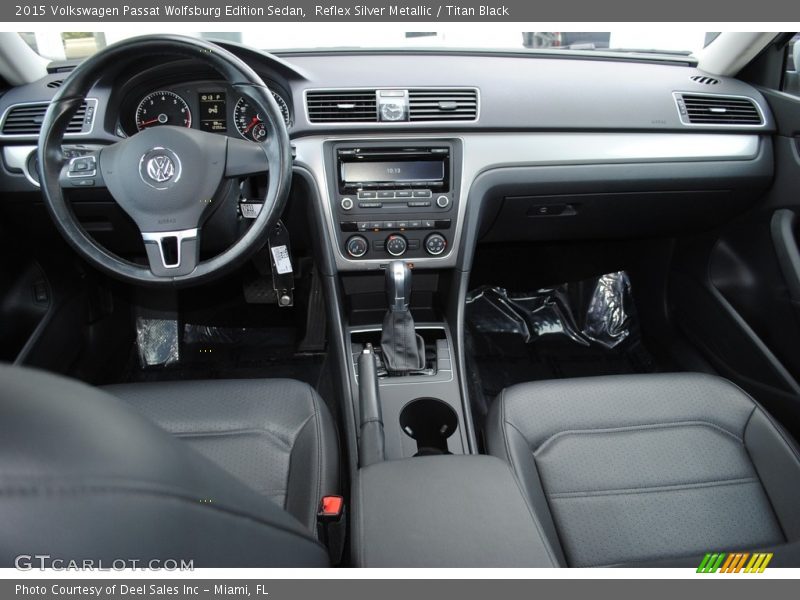 Reflex Silver Metallic / Titan Black 2015 Volkswagen Passat Wolfsburg Edition Sedan