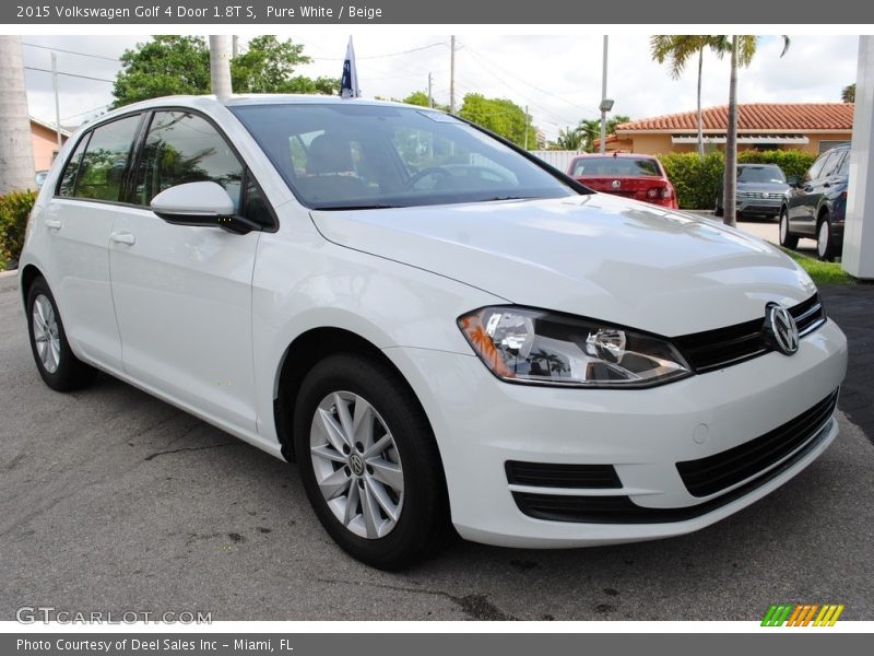 Pure White / Beige 2015 Volkswagen Golf 4 Door 1.8T S