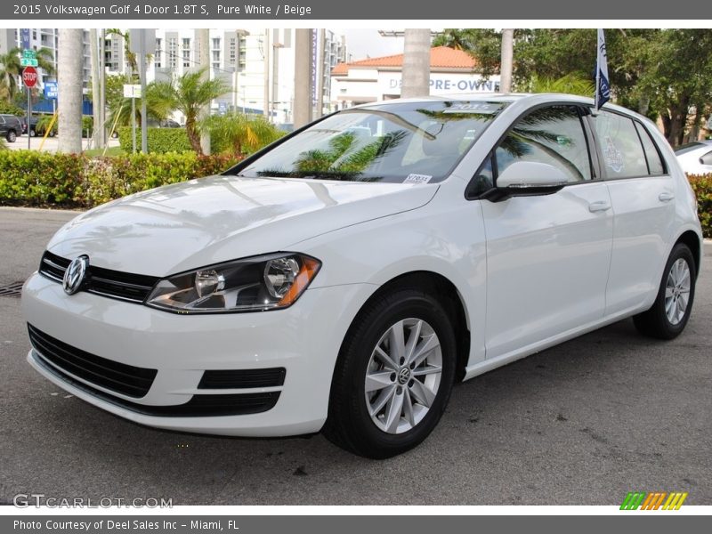 Pure White / Beige 2015 Volkswagen Golf 4 Door 1.8T S