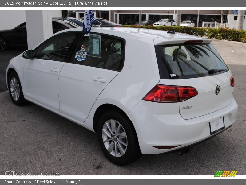 Pure White / Beige 2015 Volkswagen Golf 4 Door 1.8T S