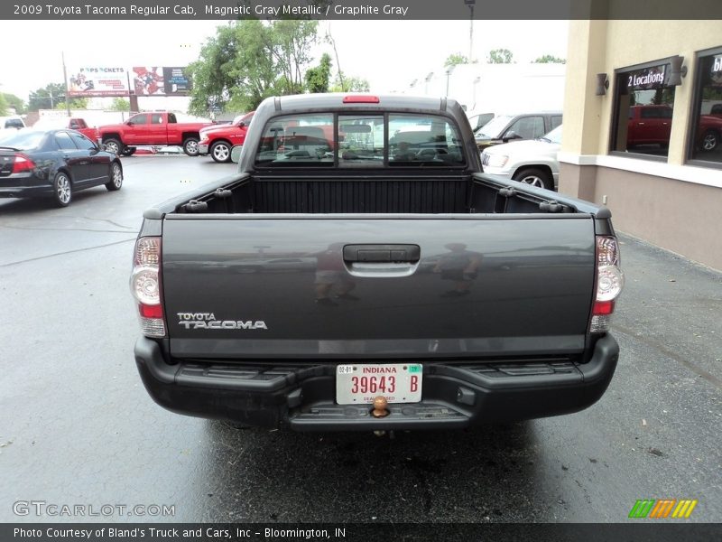 Magnetic Gray Metallic / Graphite Gray 2009 Toyota Tacoma Regular Cab
