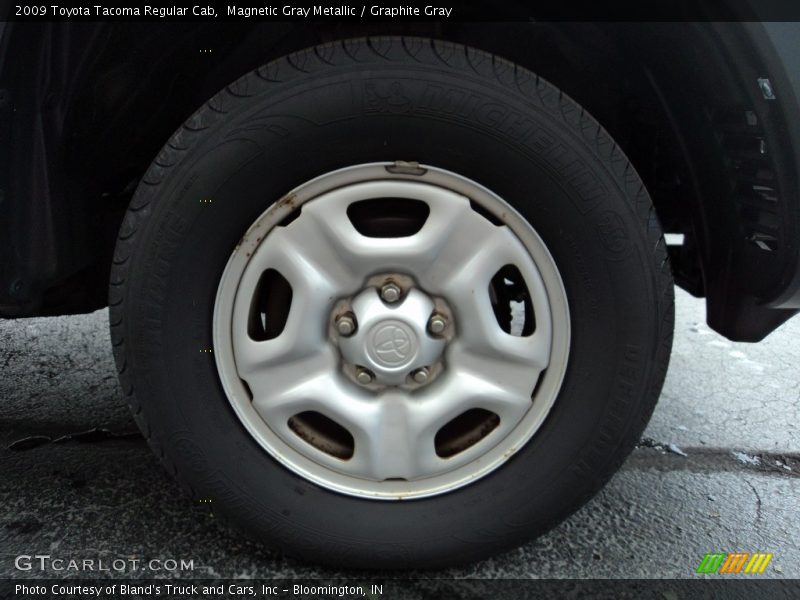 Magnetic Gray Metallic / Graphite Gray 2009 Toyota Tacoma Regular Cab