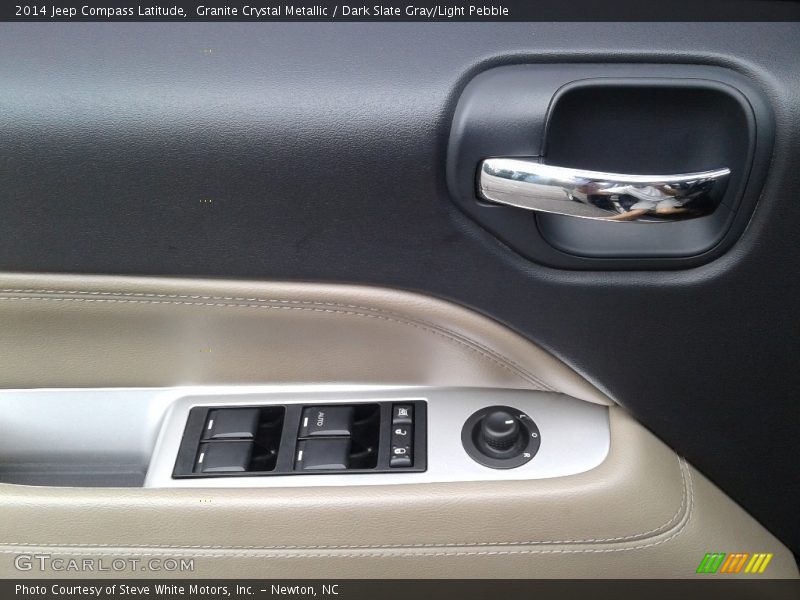 Granite Crystal Metallic / Dark Slate Gray/Light Pebble 2014 Jeep Compass Latitude