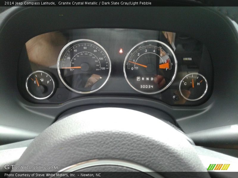Granite Crystal Metallic / Dark Slate Gray/Light Pebble 2014 Jeep Compass Latitude