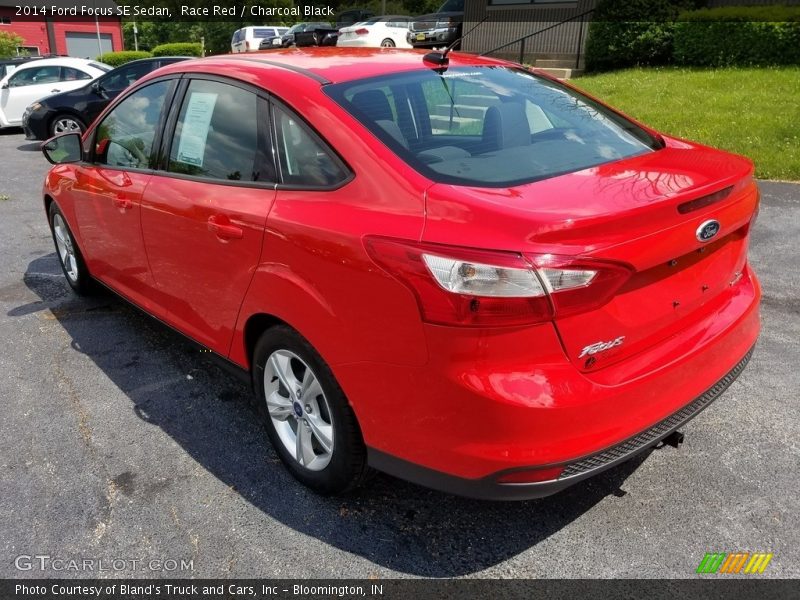 Race Red / Charcoal Black 2014 Ford Focus SE Sedan