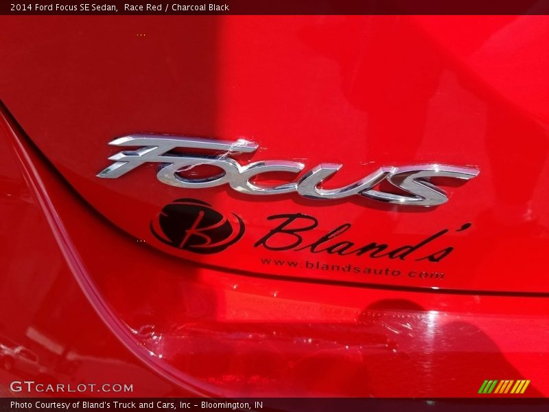 Race Red / Charcoal Black 2014 Ford Focus SE Sedan