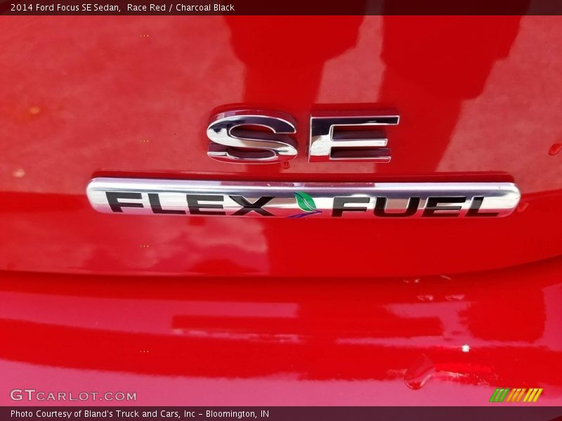Race Red / Charcoal Black 2014 Ford Focus SE Sedan