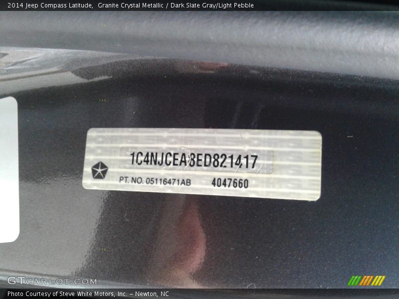 Granite Crystal Metallic / Dark Slate Gray/Light Pebble 2014 Jeep Compass Latitude