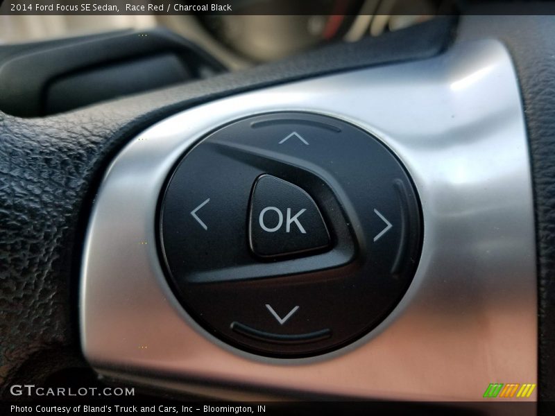 Race Red / Charcoal Black 2014 Ford Focus SE Sedan