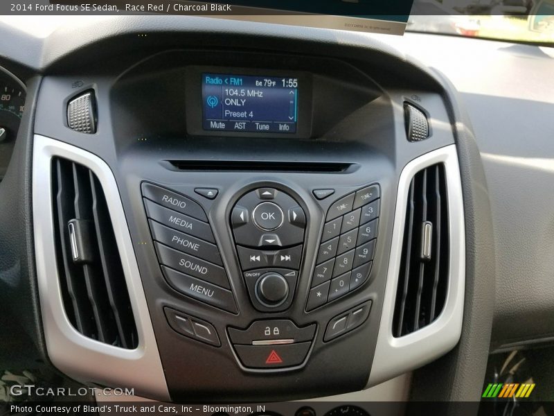 Race Red / Charcoal Black 2014 Ford Focus SE Sedan