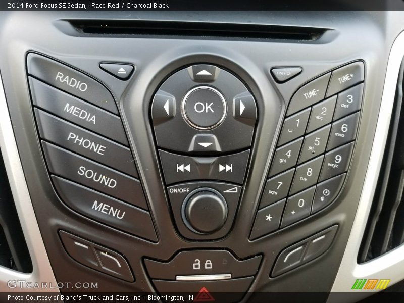 Race Red / Charcoal Black 2014 Ford Focus SE Sedan